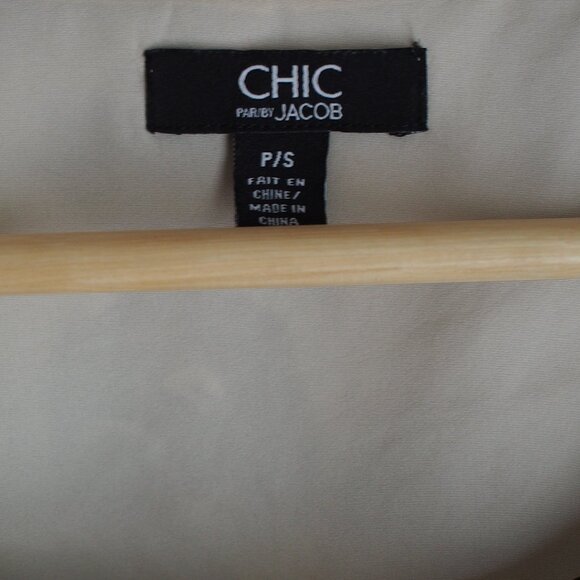 Jacob | Cap Sleeve Floral Dress - Picture 2 of 7